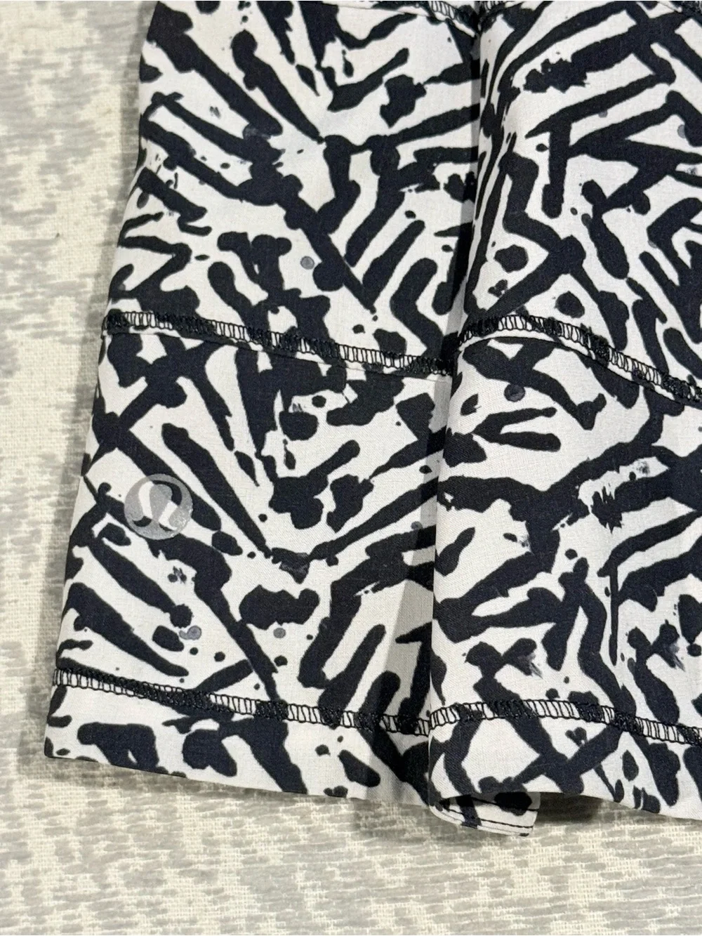 Lululemon /// Women’s Pace Rival Skirt II - Brushed Animal - Size 6